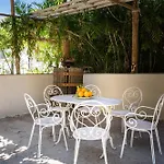 - Alice Villa Sorrento