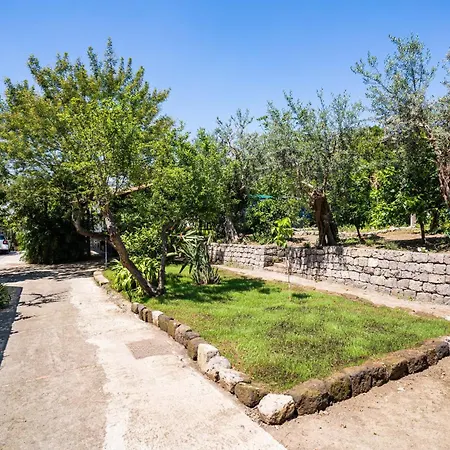 Villa - Alice Sorrente